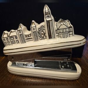 Anthropologie Ceramic London Scene Stapler Desk Top